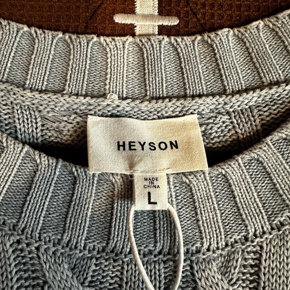 Heyson Cable Knit Sweater *NEW WITH TAGS* - Picture 8 of 9